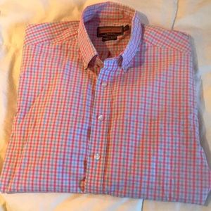 Vineyard vines size large men’s button down shirt.